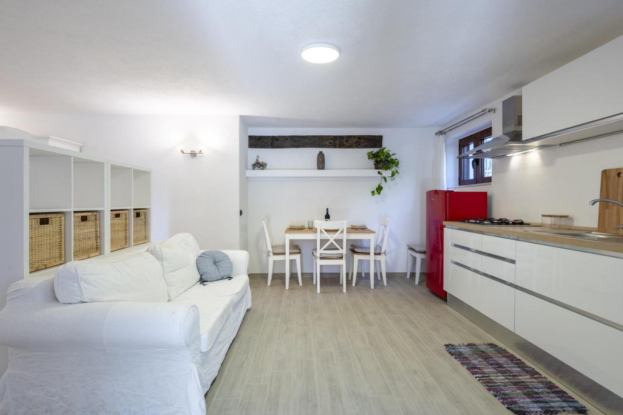 아르바탁스 Loft Pina 빌라 외부 사진